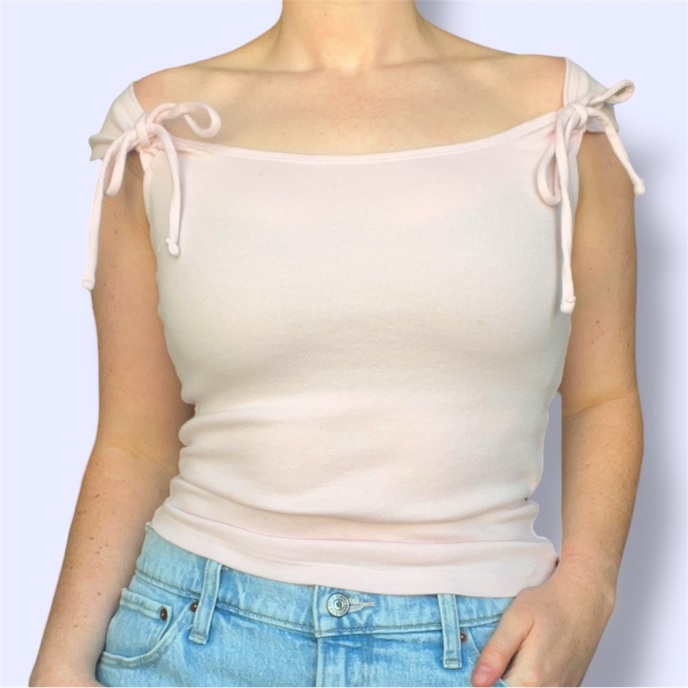 Hollister baby pink off the shoulder/cap sleeve top with bows
